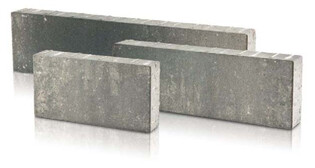 821839